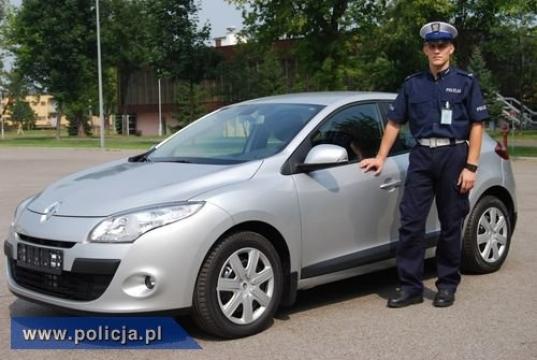 110 nieoznakowanych renówek dla policjantów - 130 KM w nieoznakowanych radiowozach