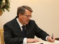 Komorowski podpisał pierwsze ustawy