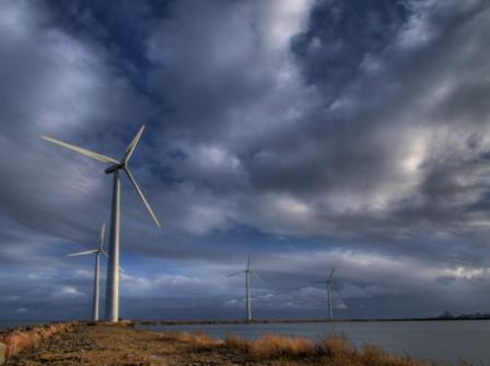 Wejście w życie przepisów o elektrowniach wiatrowych z mocą wsteczną niekonstytucyjne