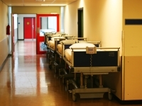 Brak opłat za pobyt przy łóżku dziecka w szpitalu?