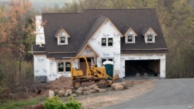 Od fundamentu aż po dach, czyli jak wybudować swój dom zgodnie z prawem