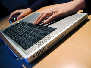Czy pracodawca może kontrolować pocztę elektroniczną pracownika?
